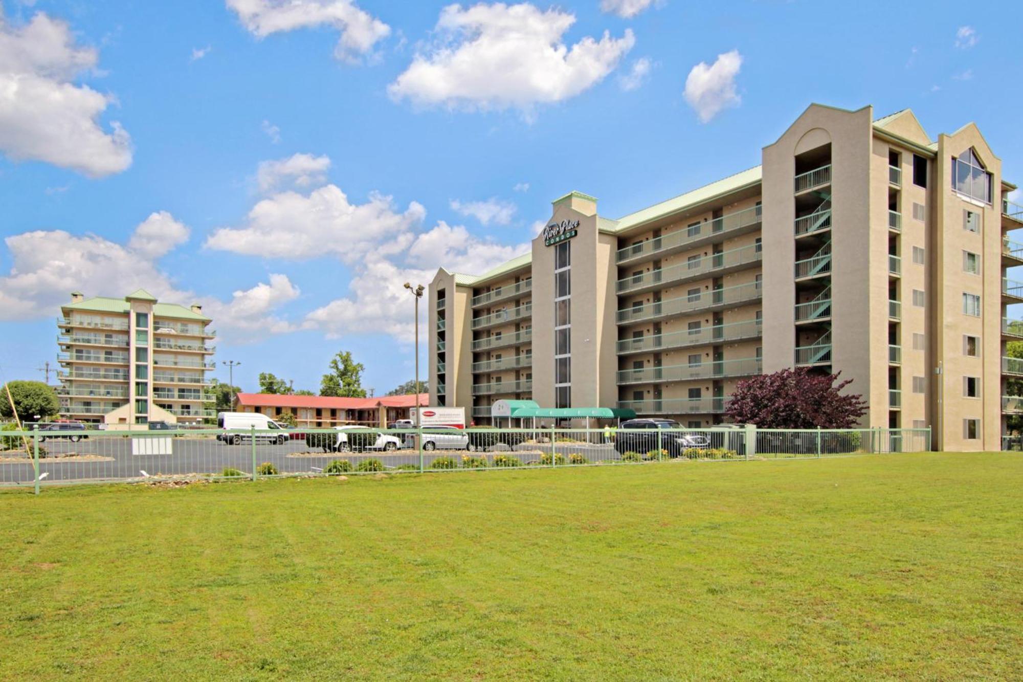 River Place Condos #509 1Bd, 2 Bath Пиджен-Фордж Экстерьер фото